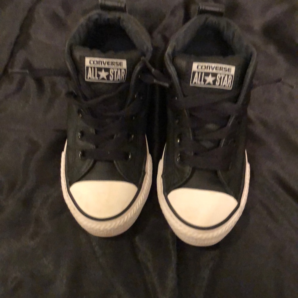 Boys high top leather tennis shoes